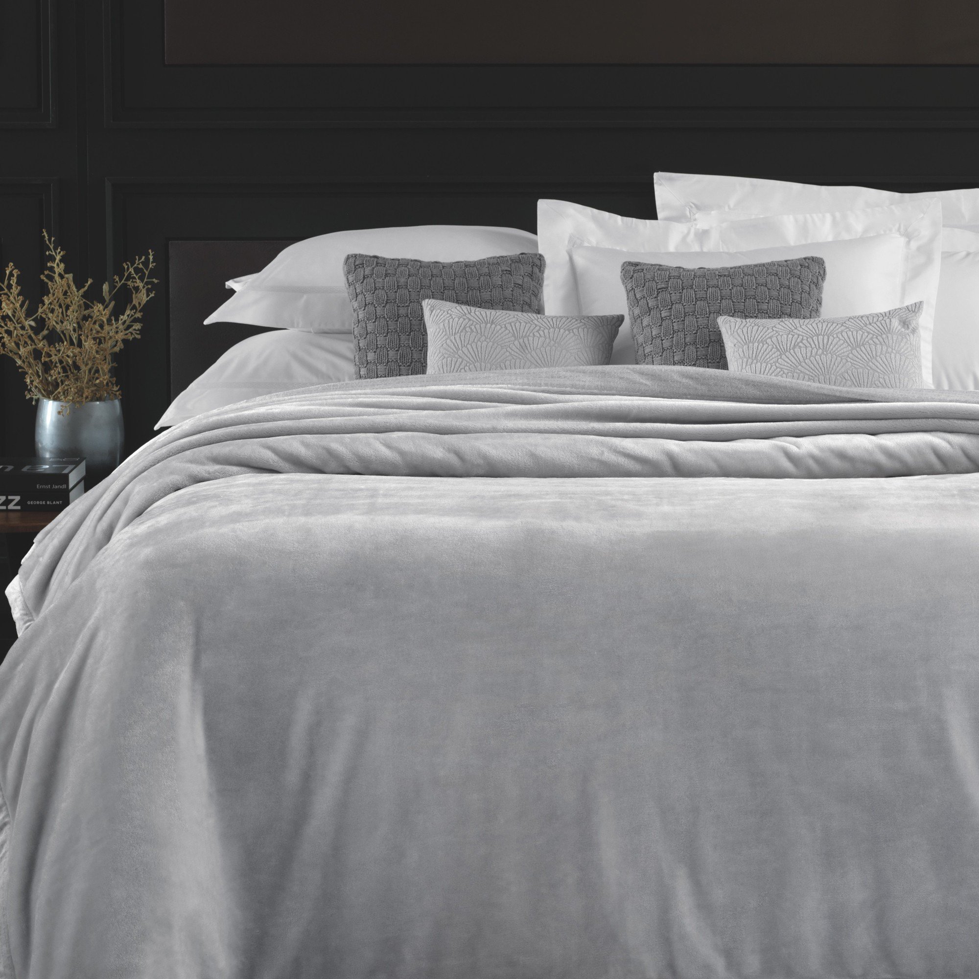 2019 trussardi cama cobertor piemontesi ambientada