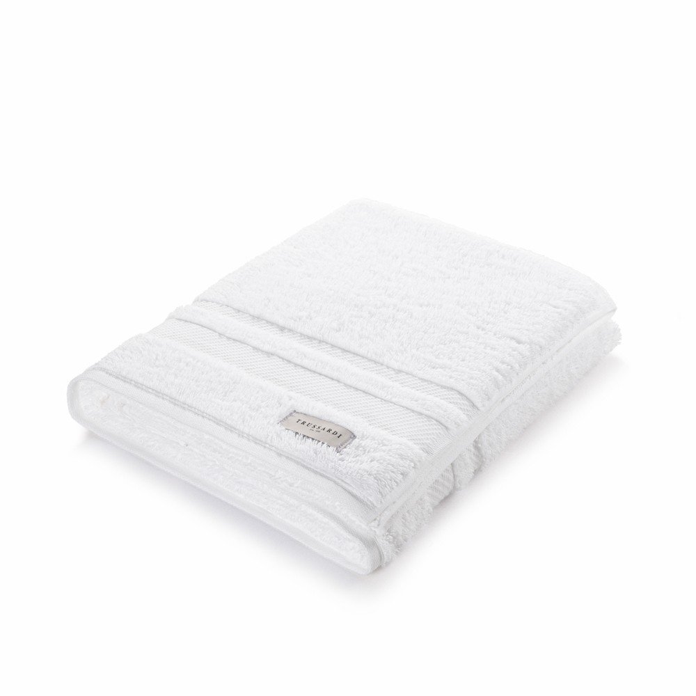 2019 trussardi banho lorenzi branco 1 still alta