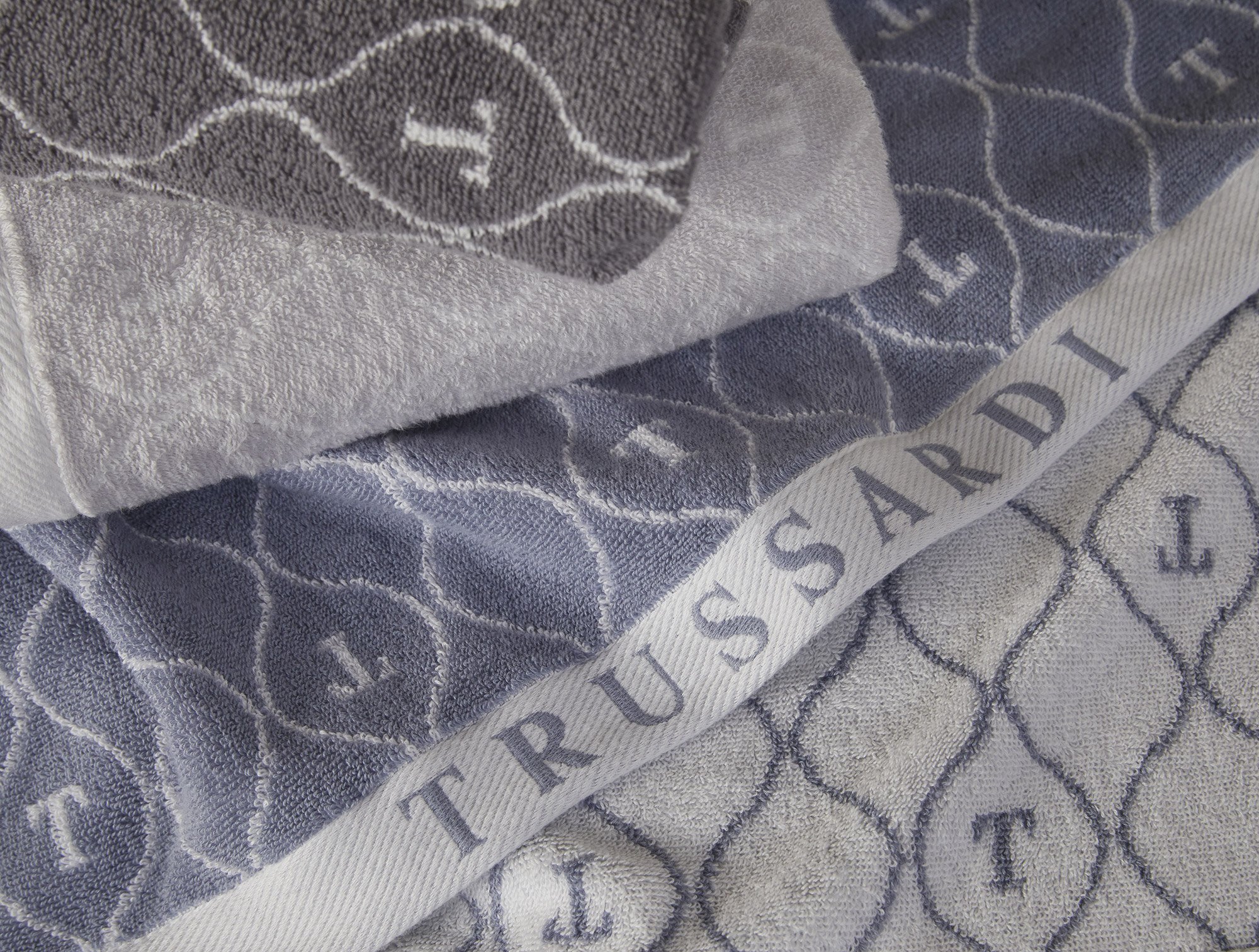 2022 trussardi banho speciale detalhe