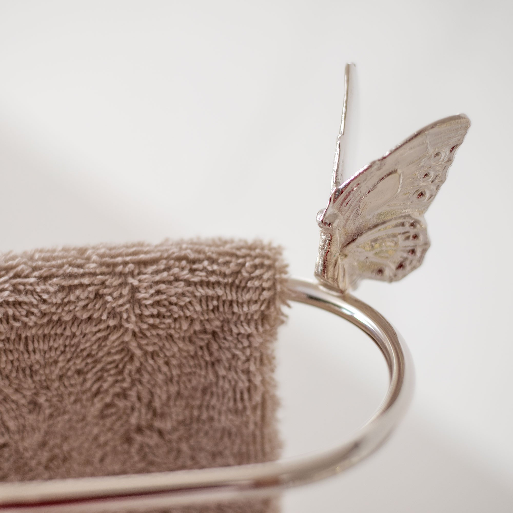 porta toalha rosto prata borboleta toalheiro 4