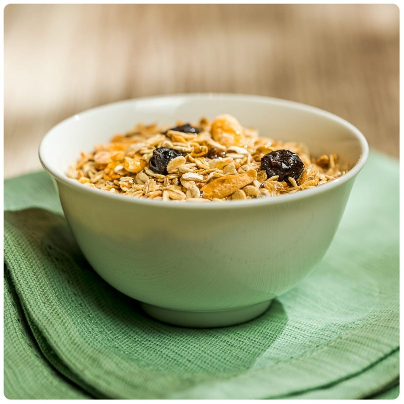 tigela ambientada granola