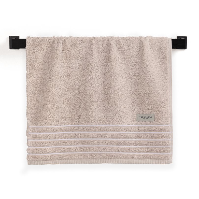 toalha de rosto trussardi palladio soft rose sottile casa still pendurada