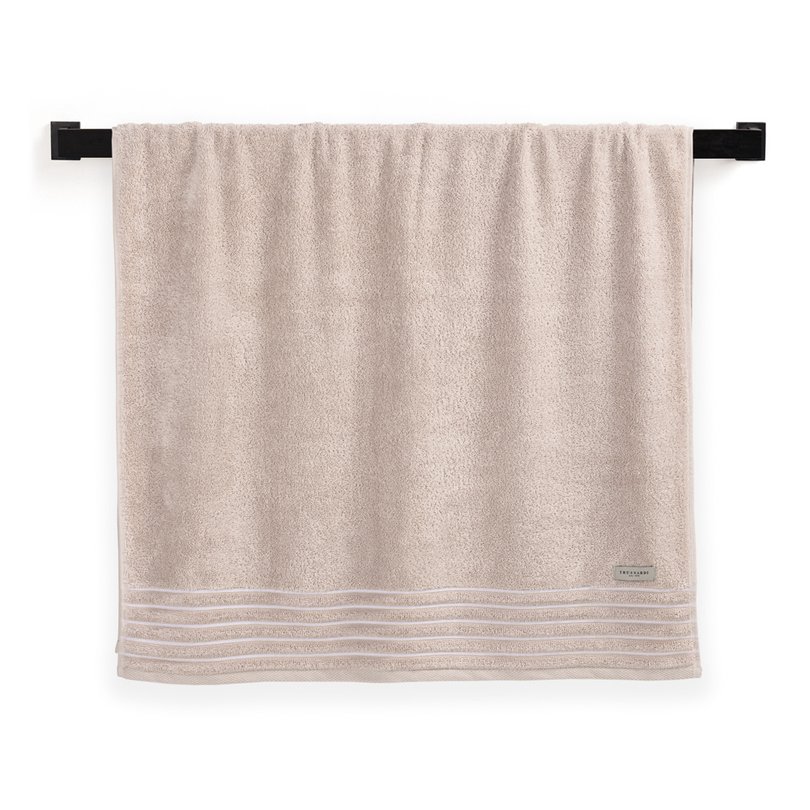 toalha de banhao trussardi palladio soft rose sottile casa still pendurada