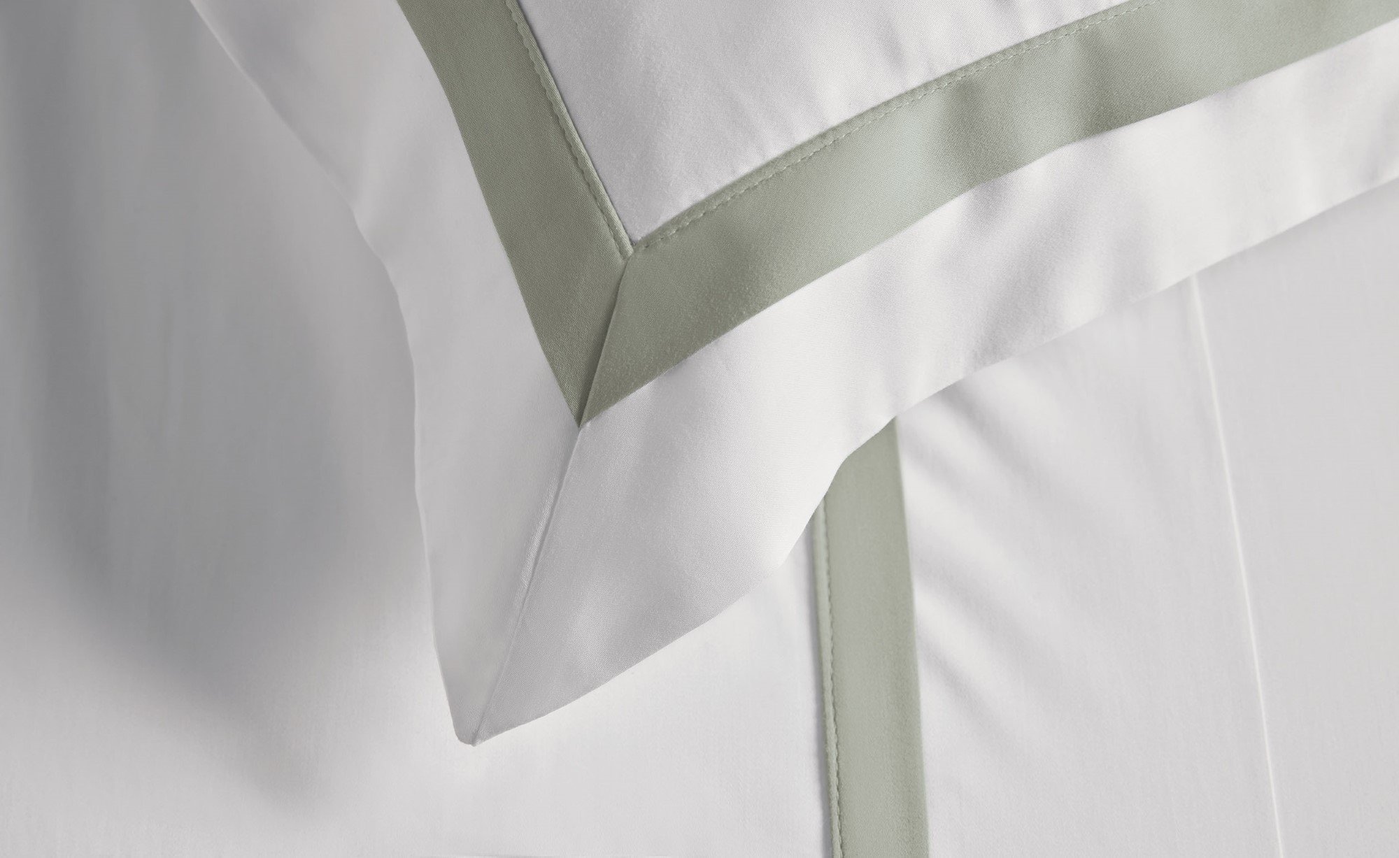 trussardi cama vercelli pistacchio detalhe sottile