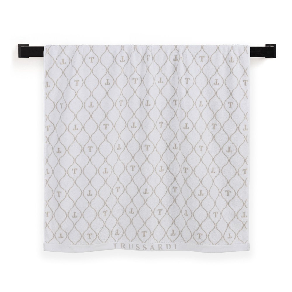 trussardi banho speciale branco com bege pendurada still