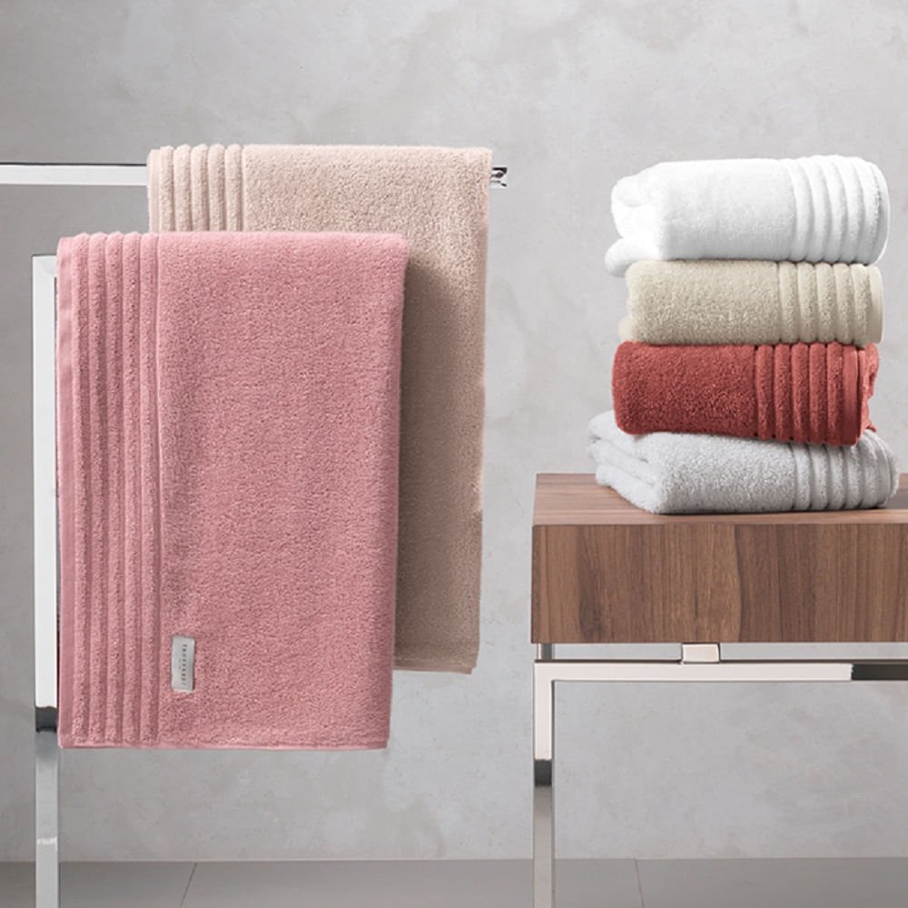 toalha trussardi 100 algodao imperiale ambientada