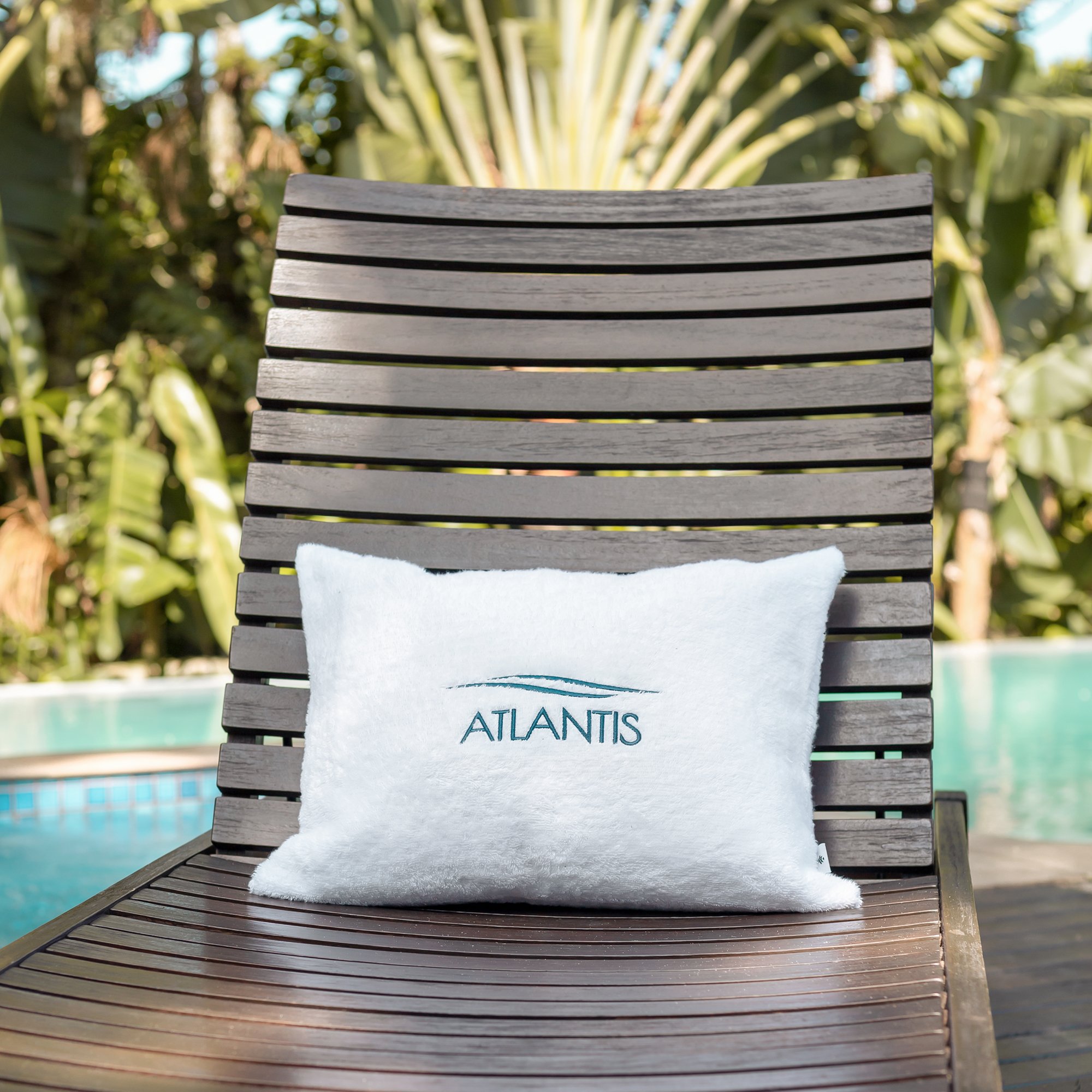 01 almofada retangular piscina sottile casa nautique branco