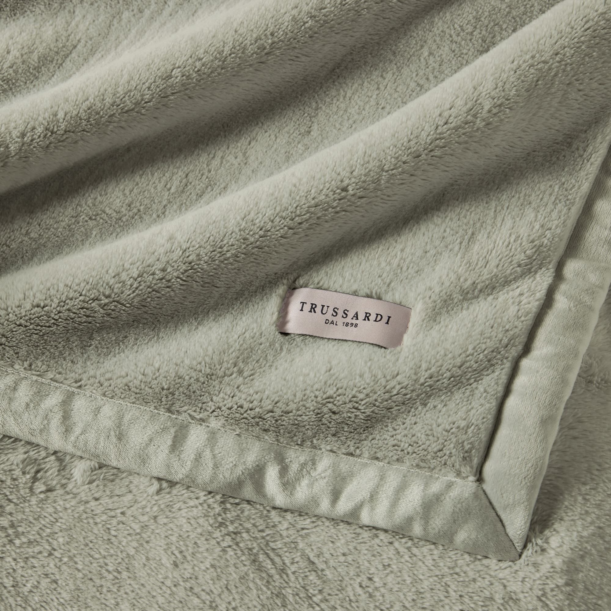 cobertor trussardi 100 microfibra aveludado nales pistacchio sottile casa detalhe