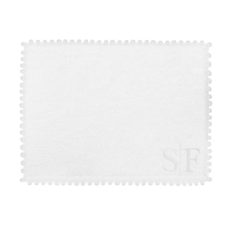 toalha pompom com monograma simples_1