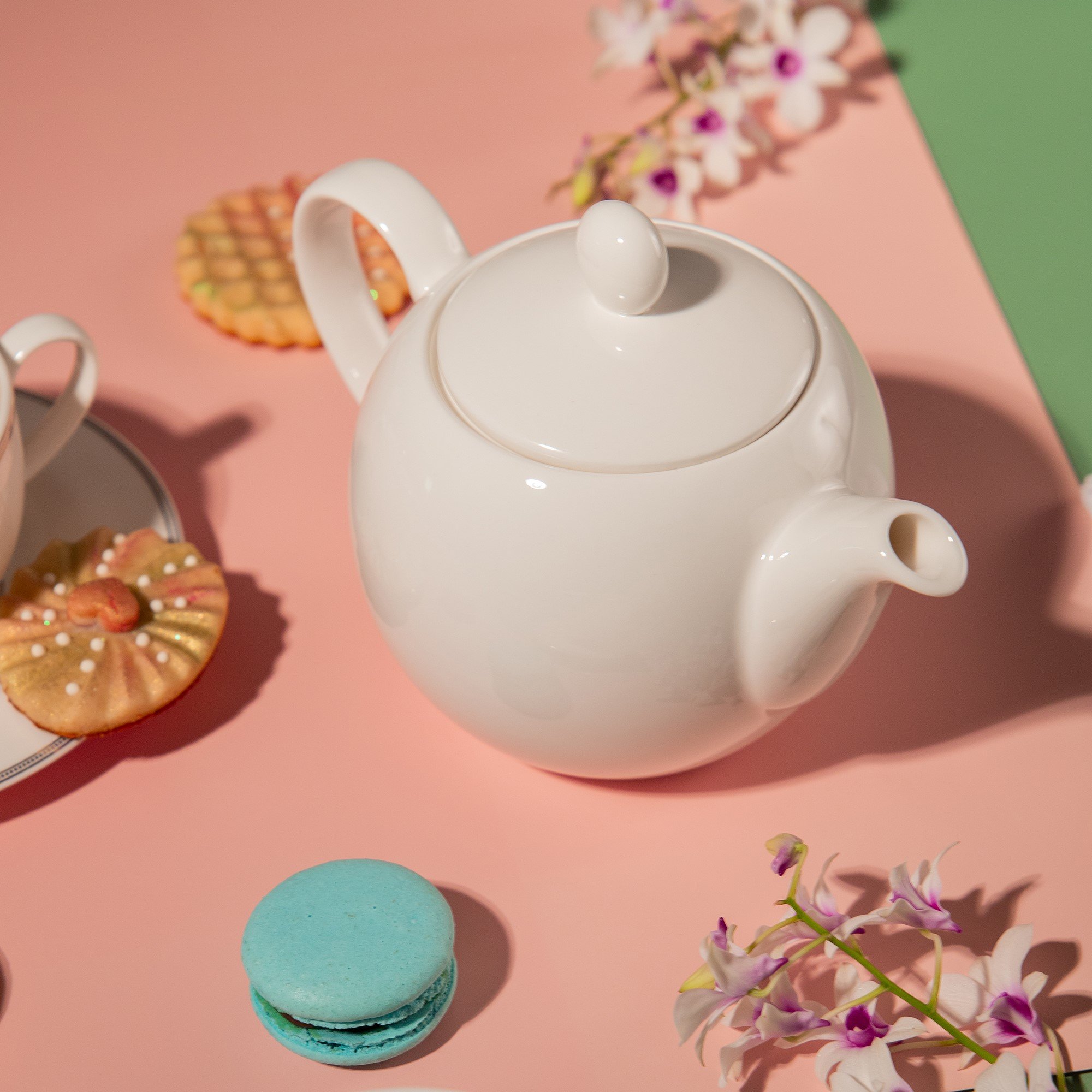 bule de cha blanc porcelana strauss ambientada 1 sottile