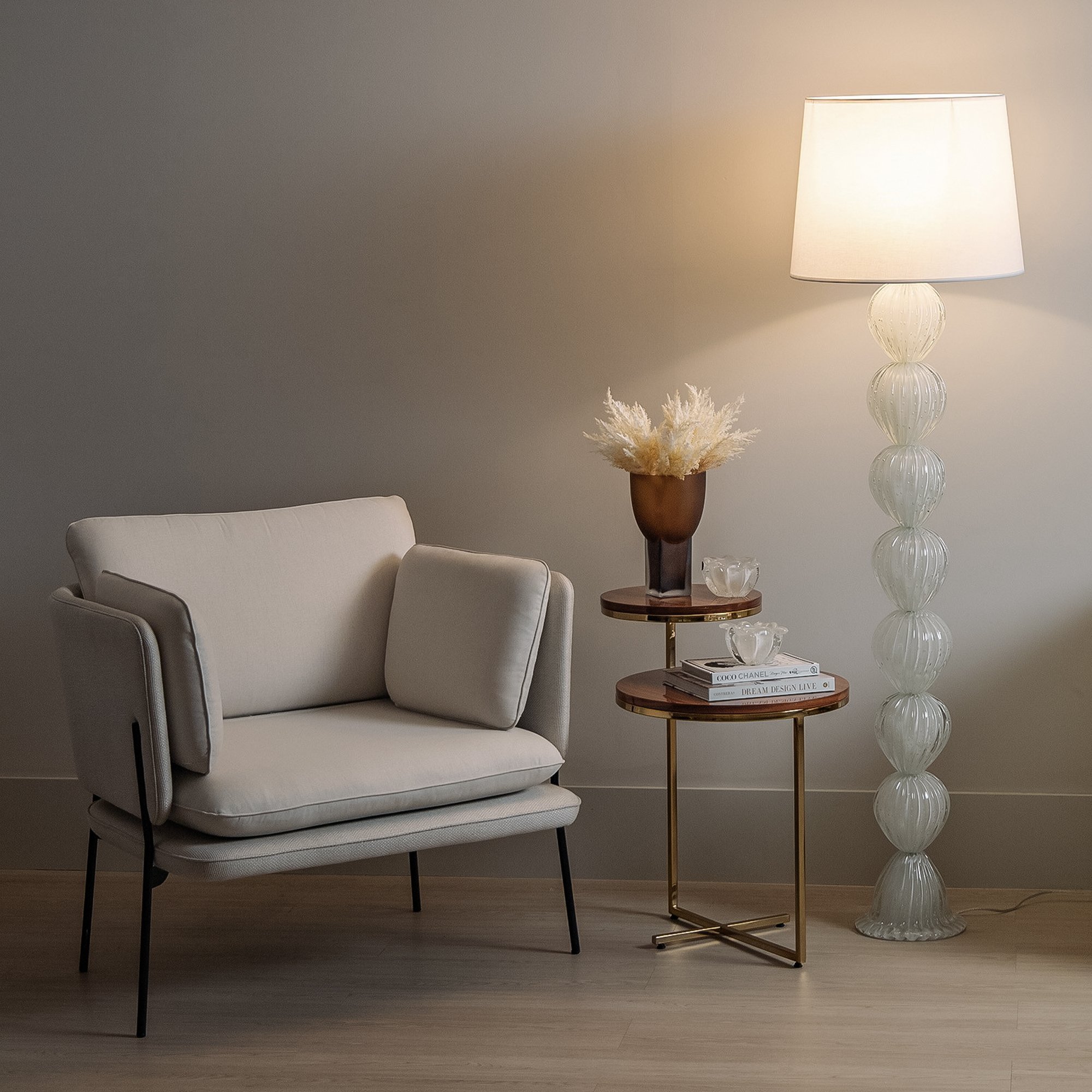 Abajur Murano de Piso Catania_Quartzo_Perola Padrao Sottile_1