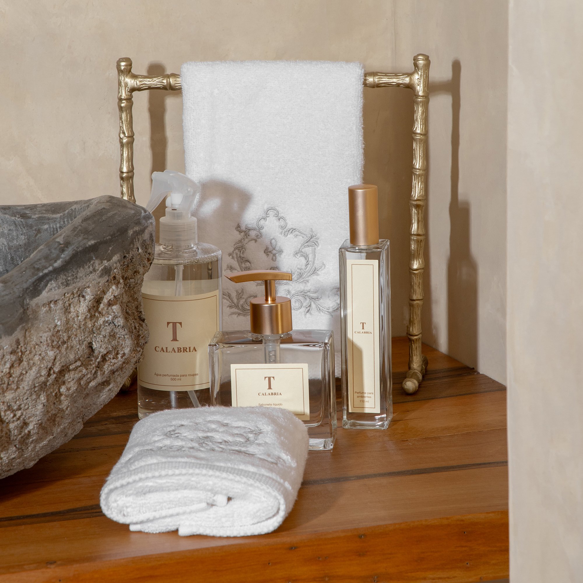 toalheiro de bancada bambu dourado fosco