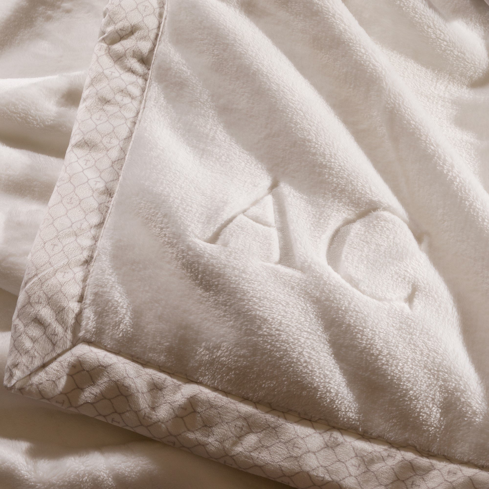 cobertor trussardi 100 microfibra aveludado piemontesi king branco 2