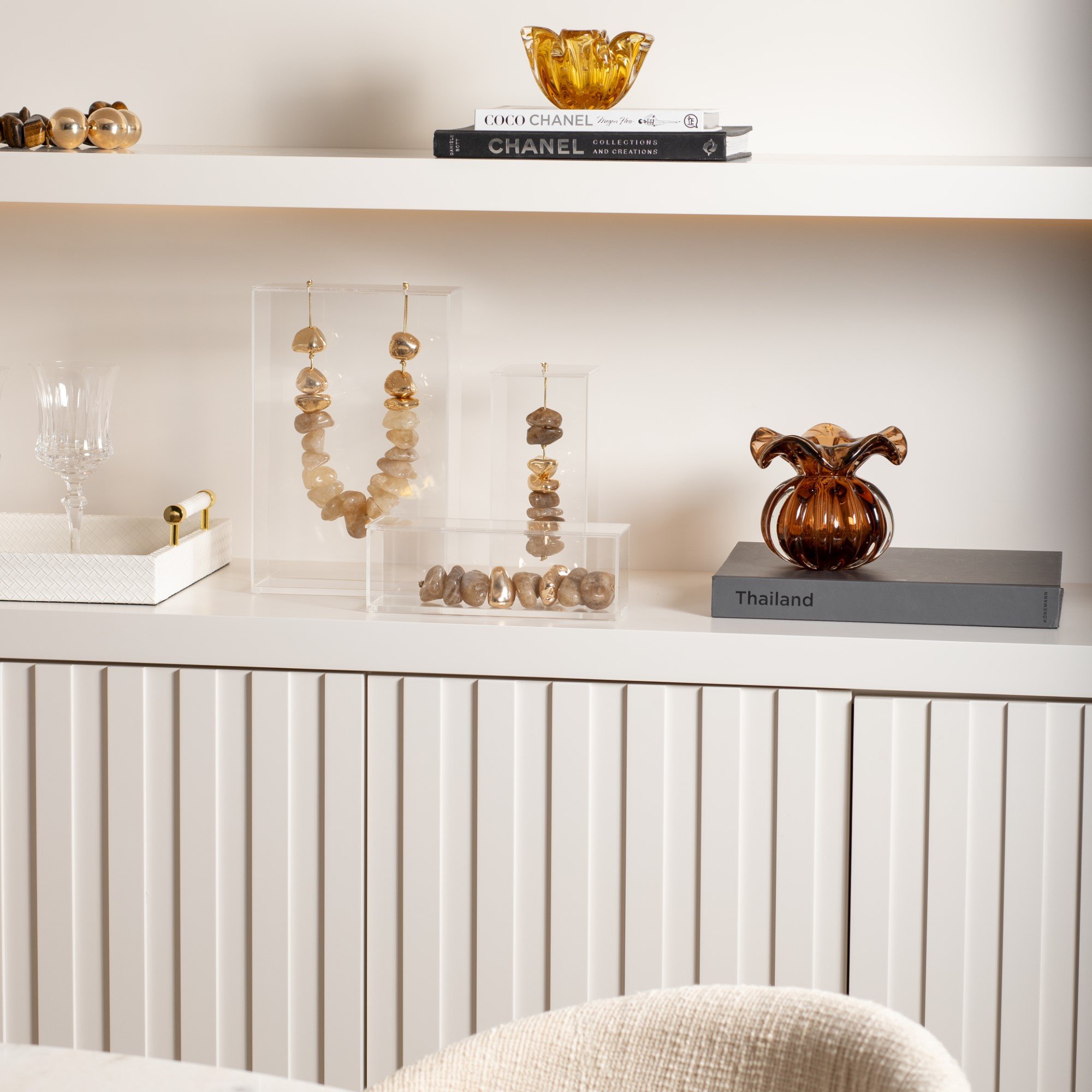 escultura pedra citrino natural c caixa de acrilico m