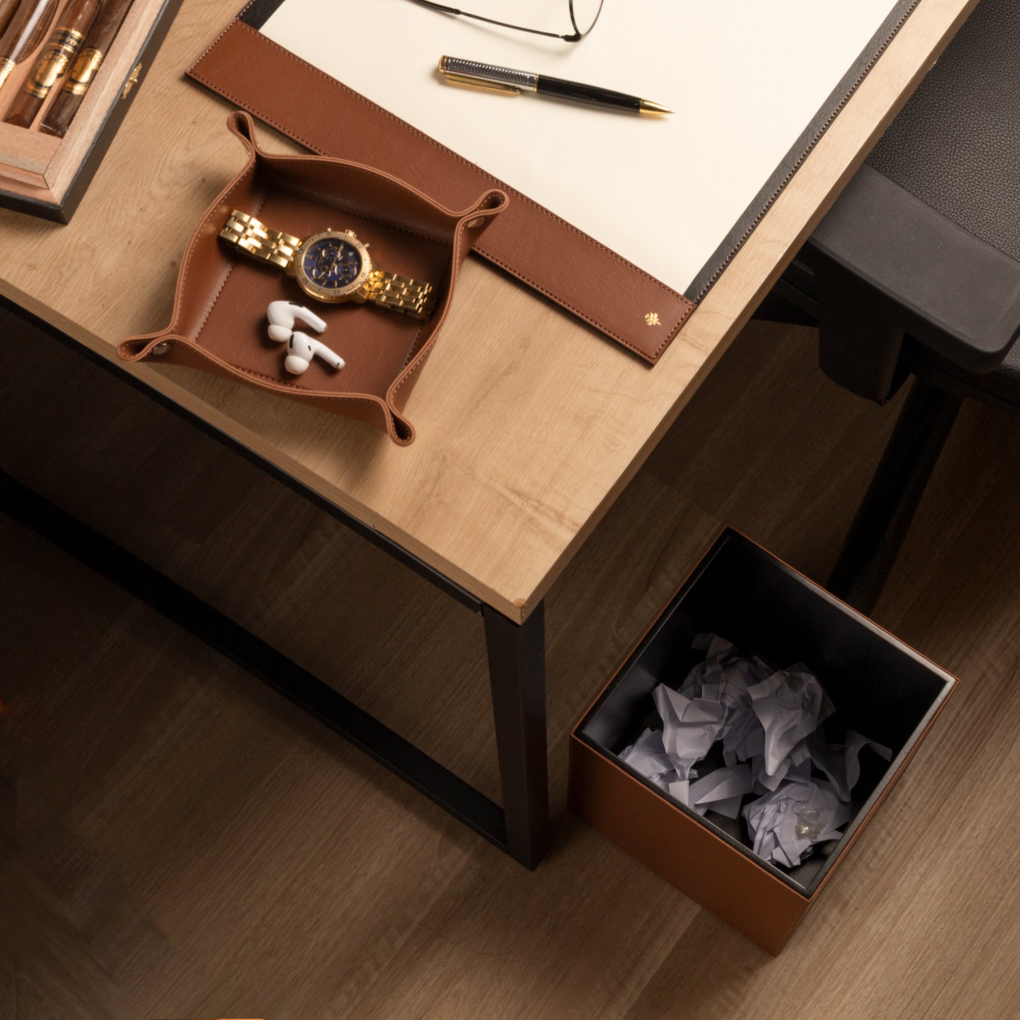 lixeira_sottile_casa_em_couro_pu_havana