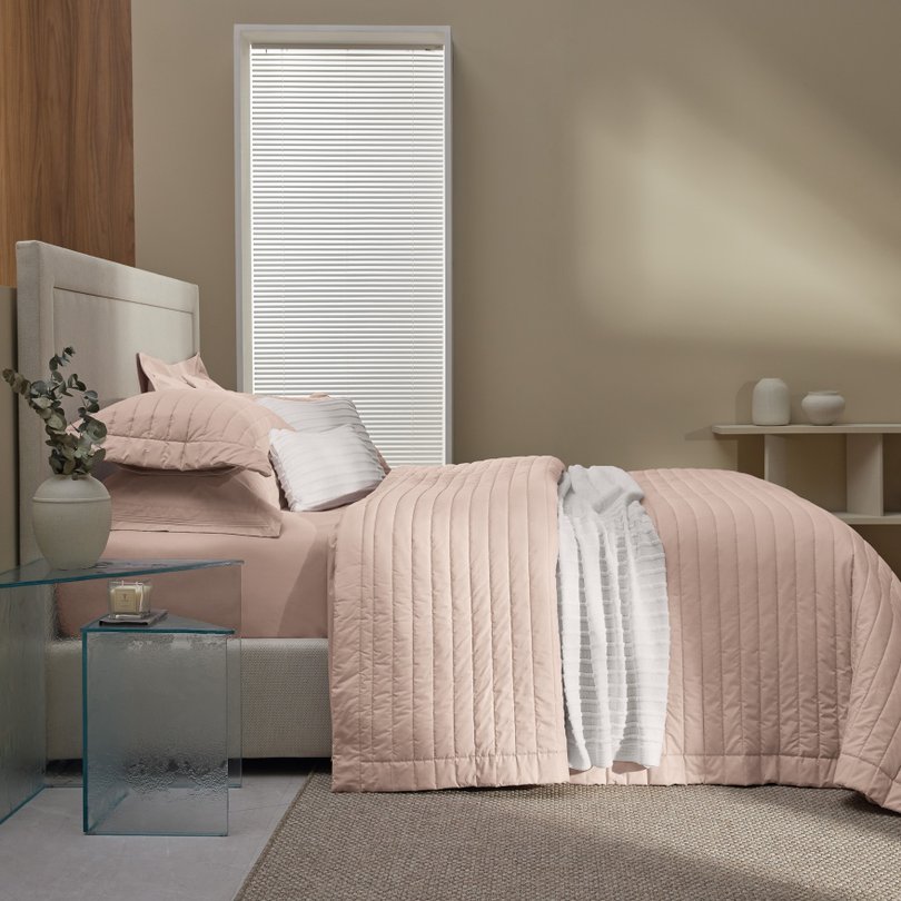 colcha 2 porta travesseiros trussardi percal 200 fios monteleone soft rose ambientada