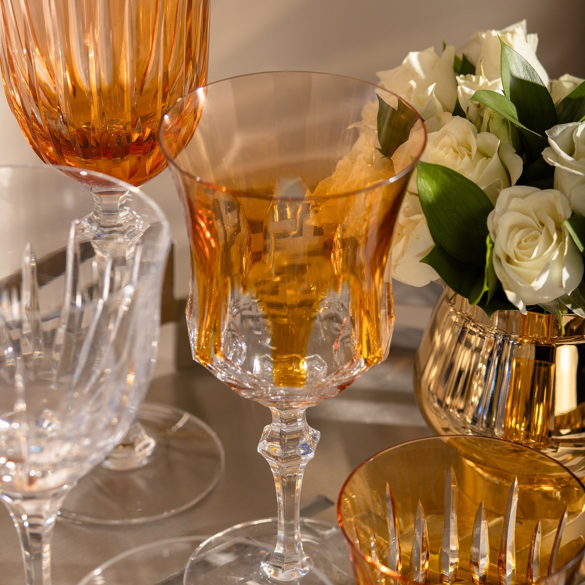 taca de cristal lapidado p vinho tinto amarelo 55