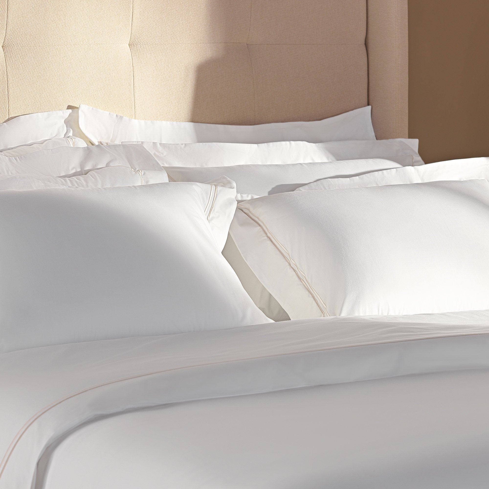 jogo de cama literie percal 200 fios grace branco e fendi queen 3