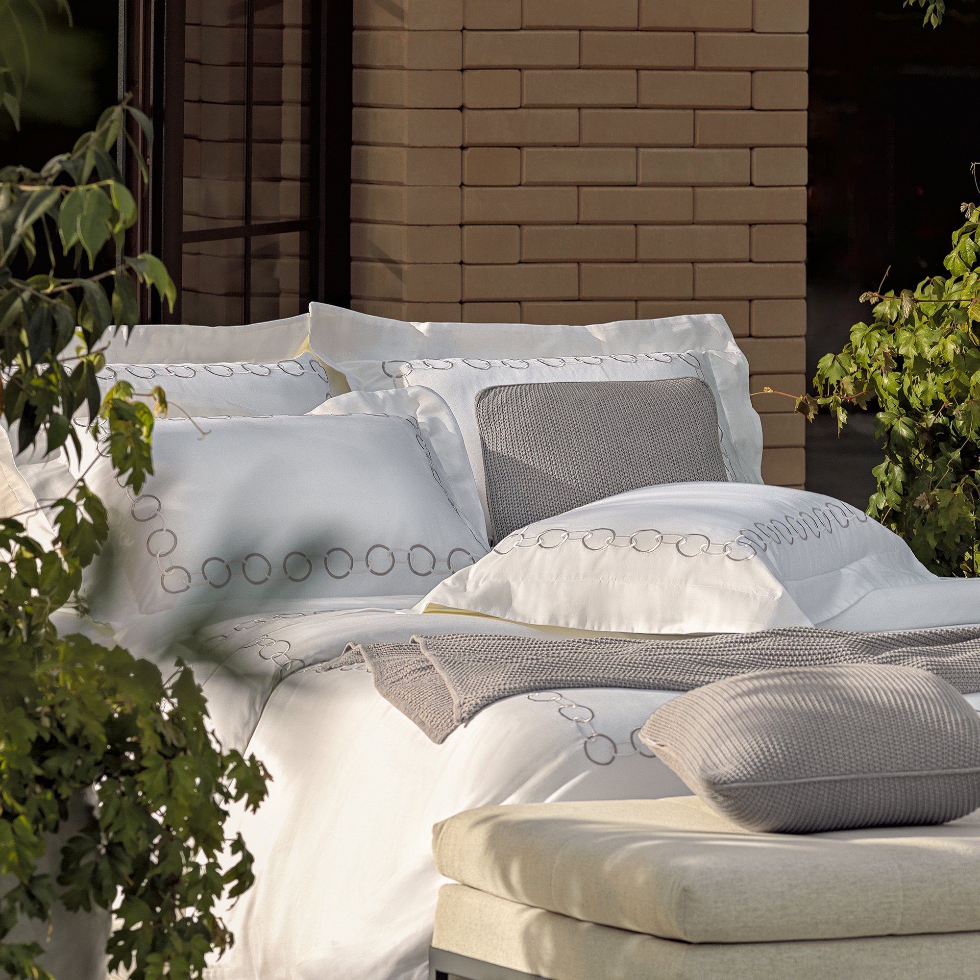 capa de edredom duvet literie cetim 300 fios ellos branco e grafite queen1