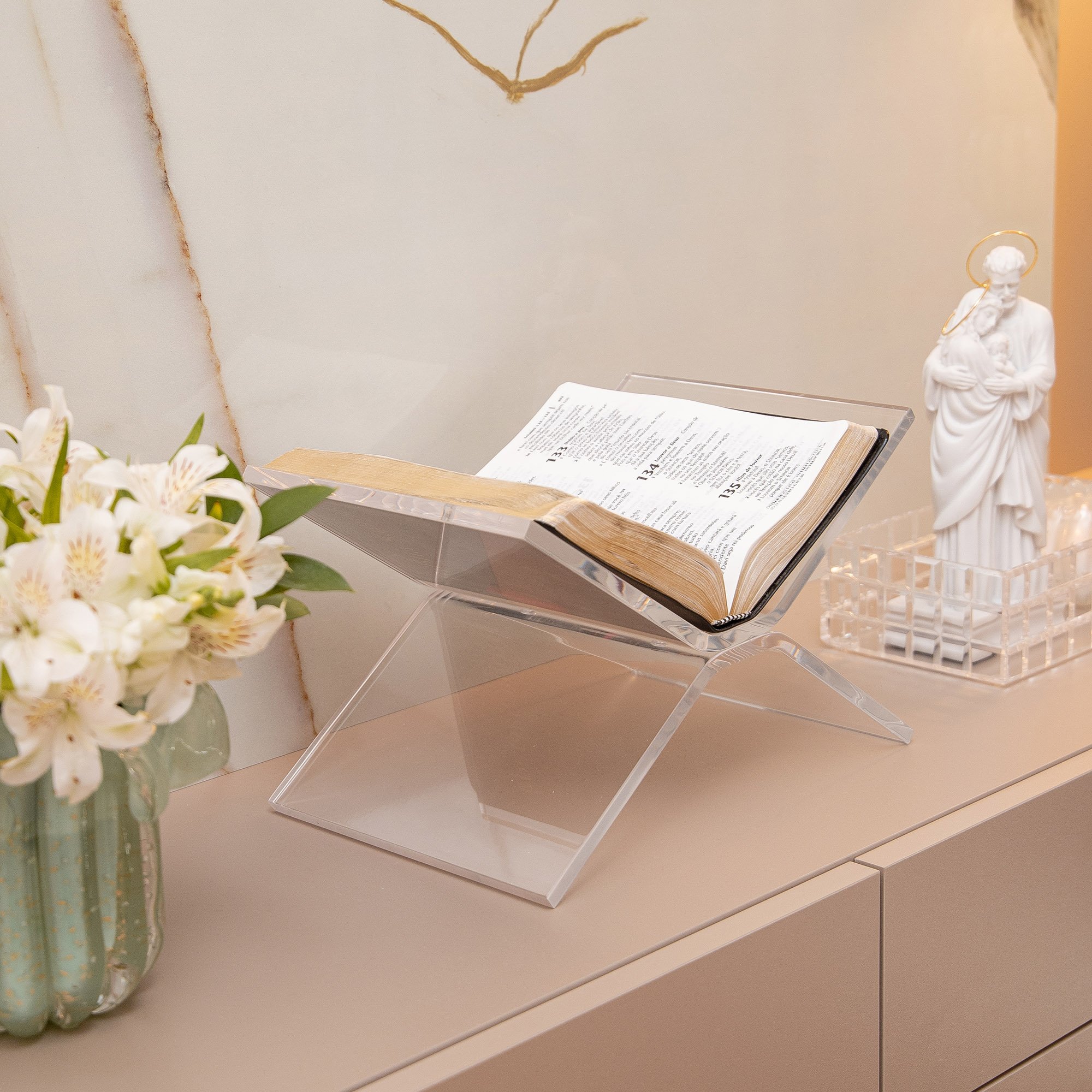 suporte de livro acrilico bokstativ 2