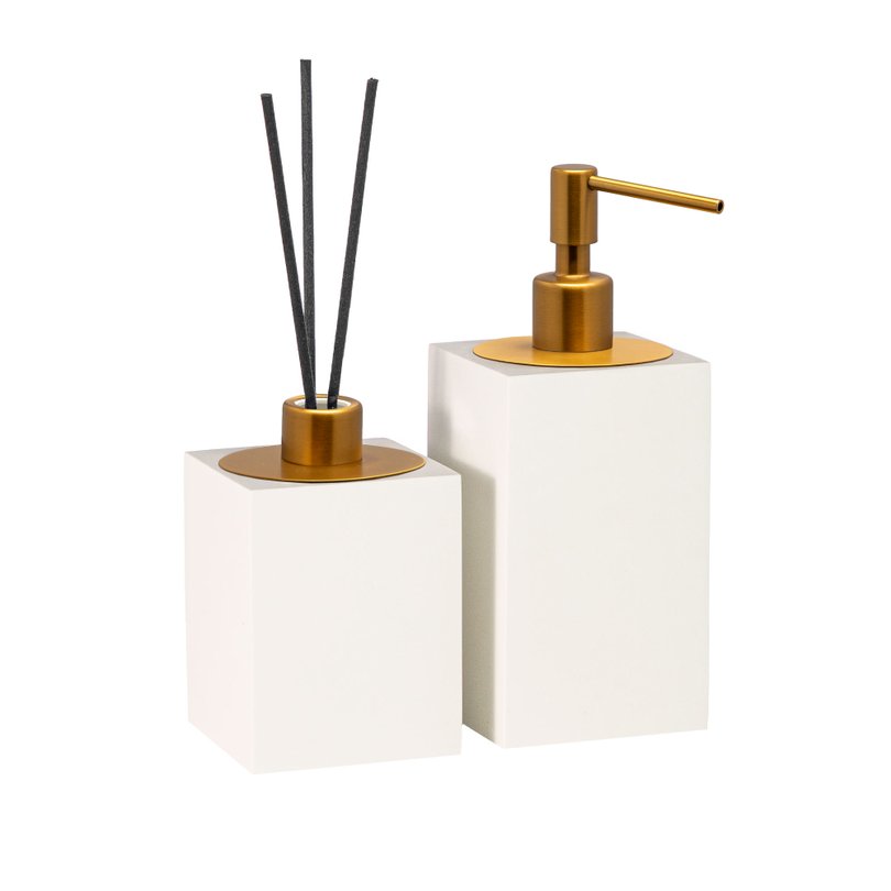 conjunto banheiro duo quadrado resina off white ouro escovado still sottile casa