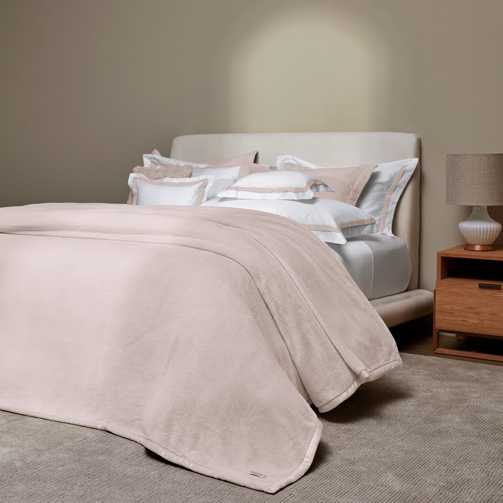 cobertor trussardi 100 microfibra aveludado nales rose ambientada