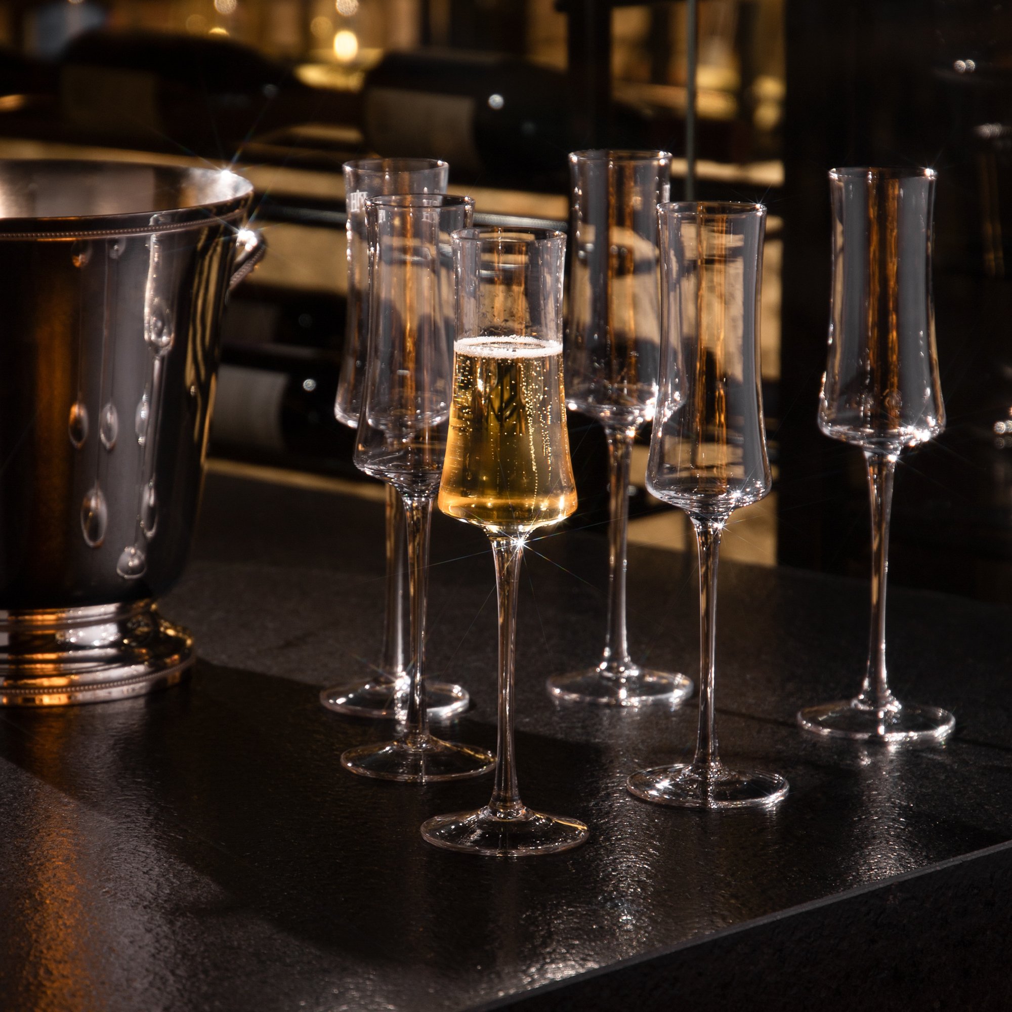 01 taca de champagne versa incolor