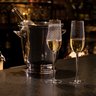 01 jogo de 6 tacas de champagne c borda dourada lumina