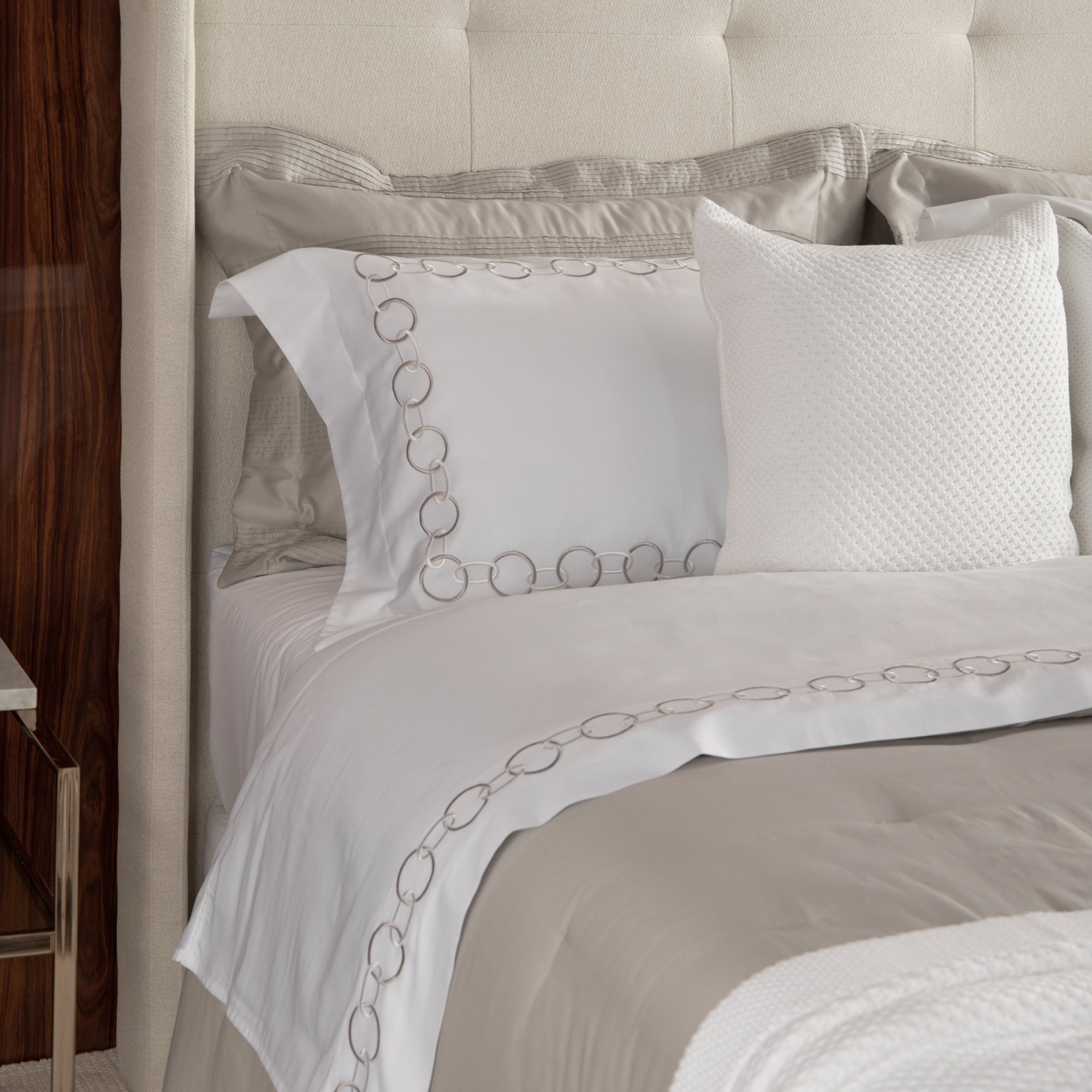 01 jogo de cama literie cetim 300 fios ellos branco e grafite casal