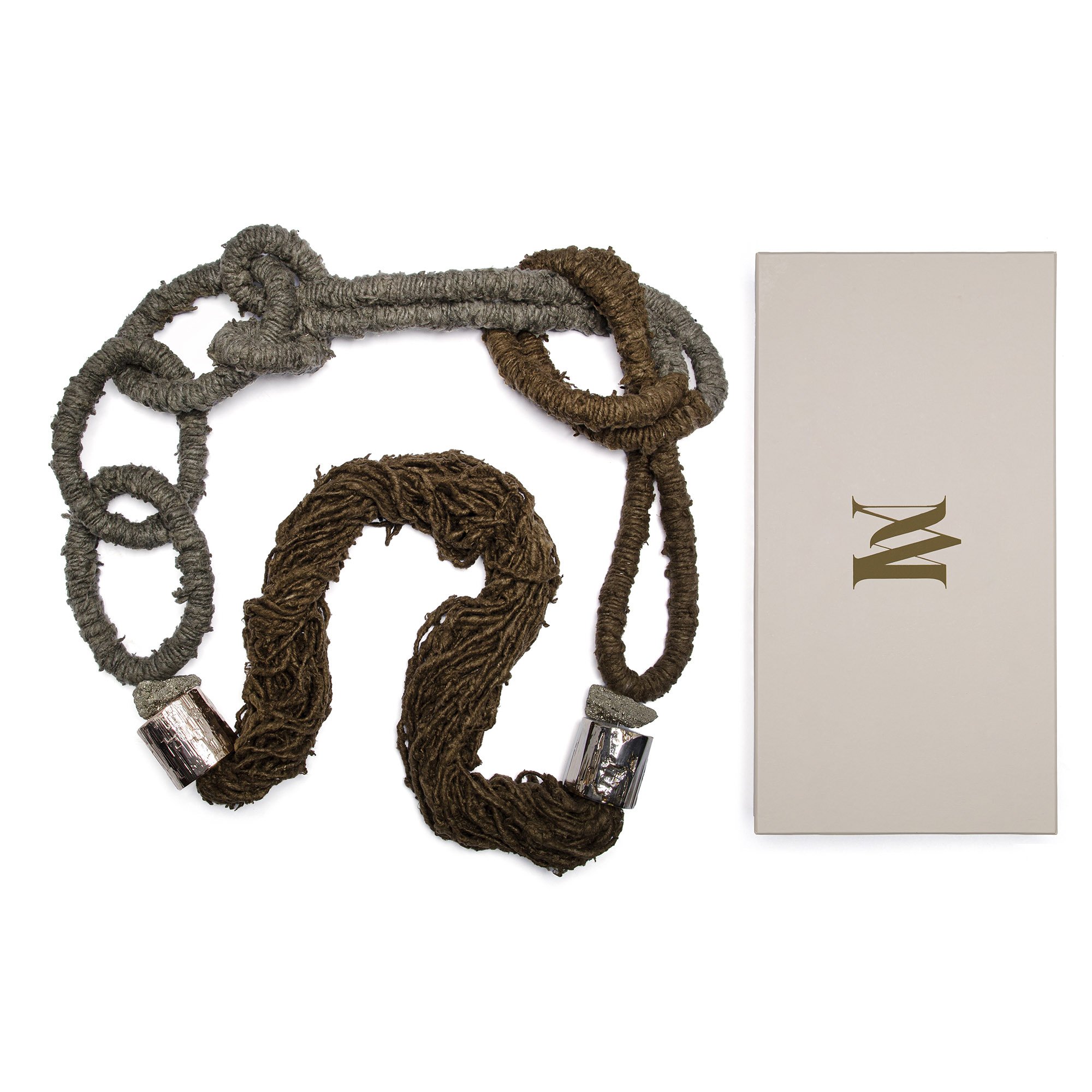 colar de parede fio seda primitivo pirita caixa