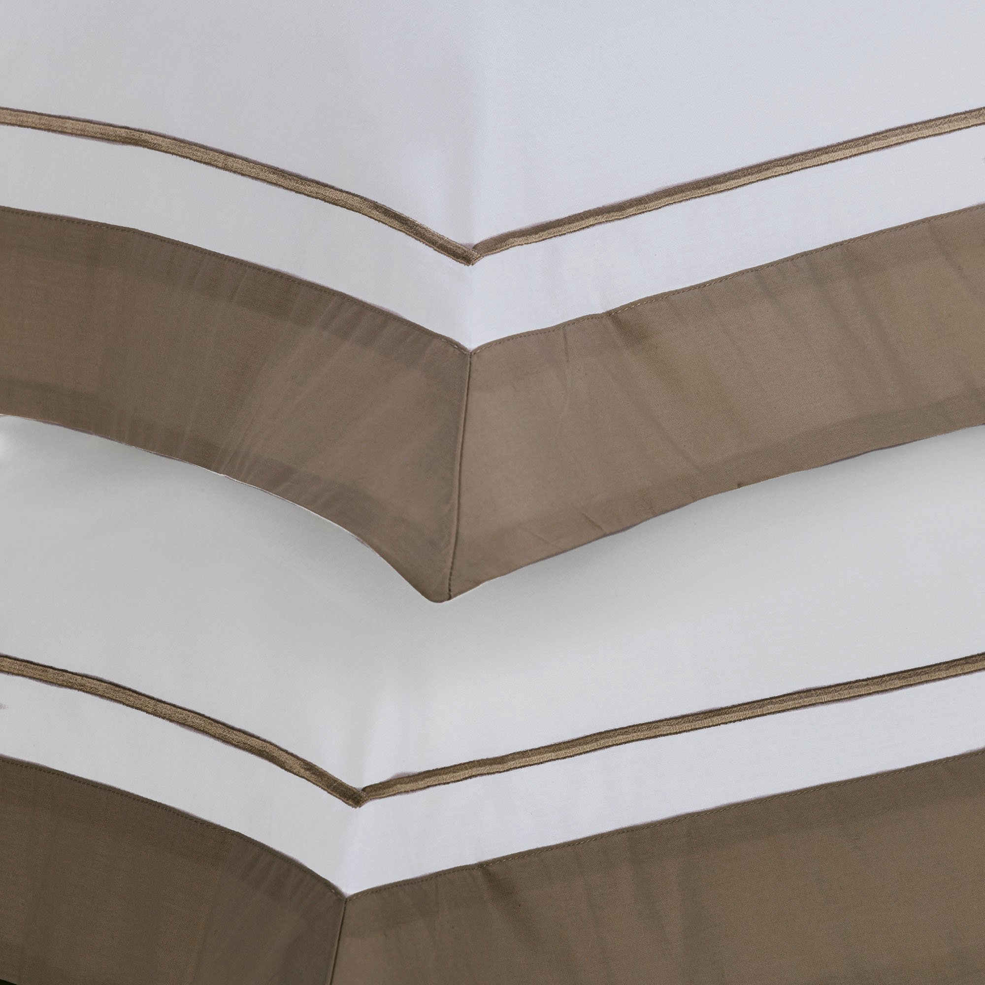 trussardi cama fiesole marrone casal jogo de cama detalhe