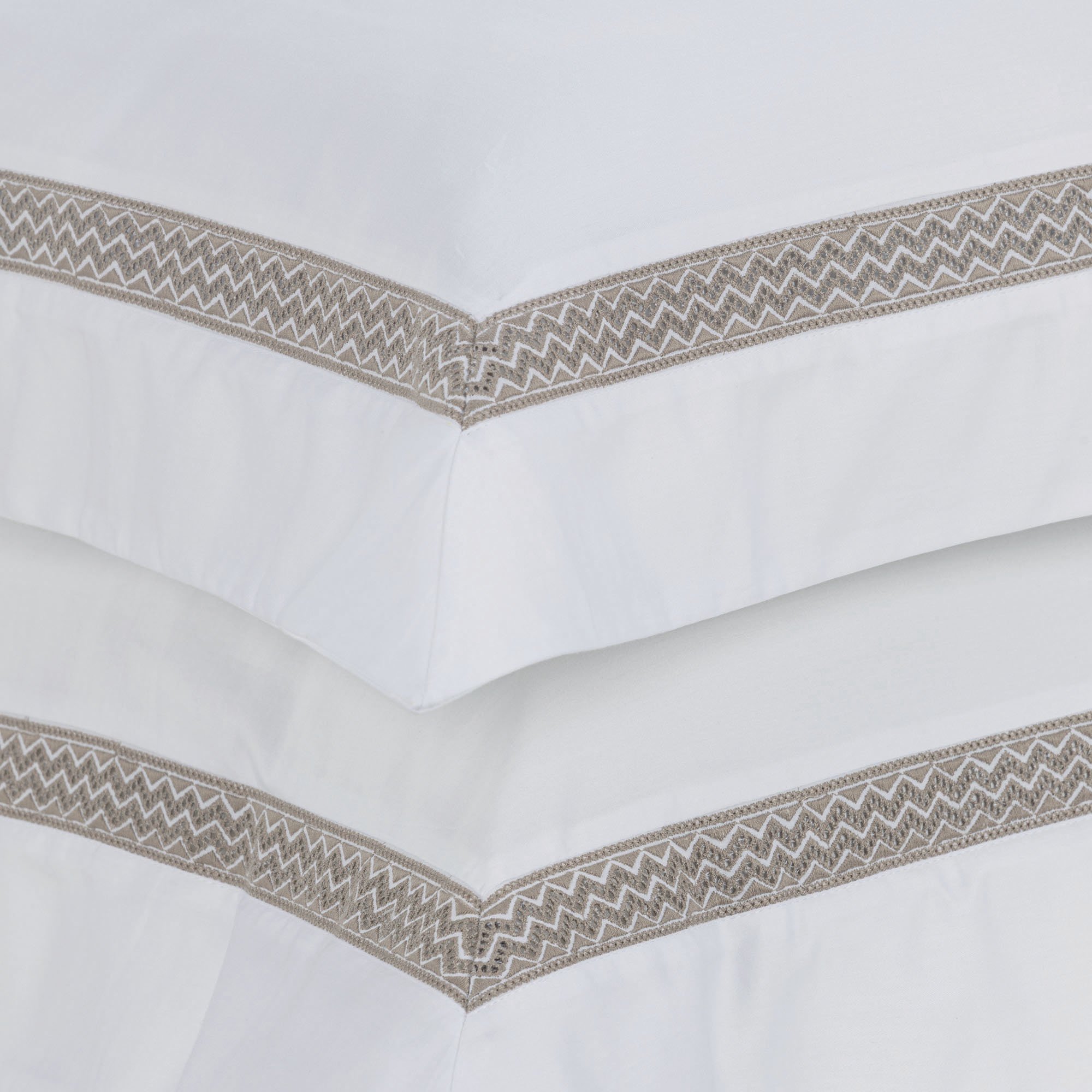 trussardi cama morelli marrone casal jogo de cama detalhe