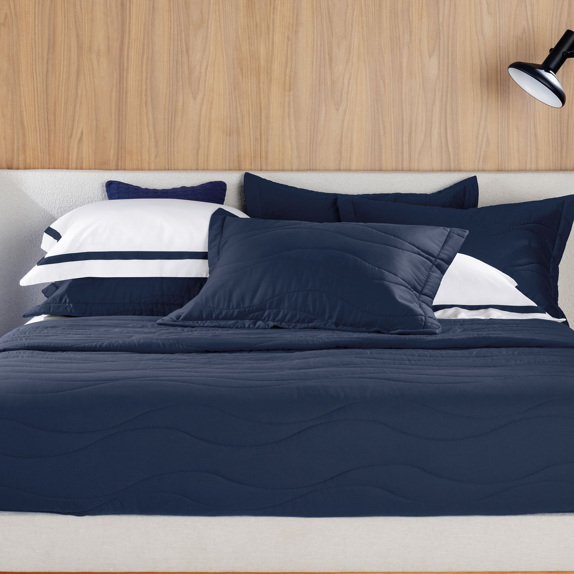 trussardi cama novara azul siciliano ambiente