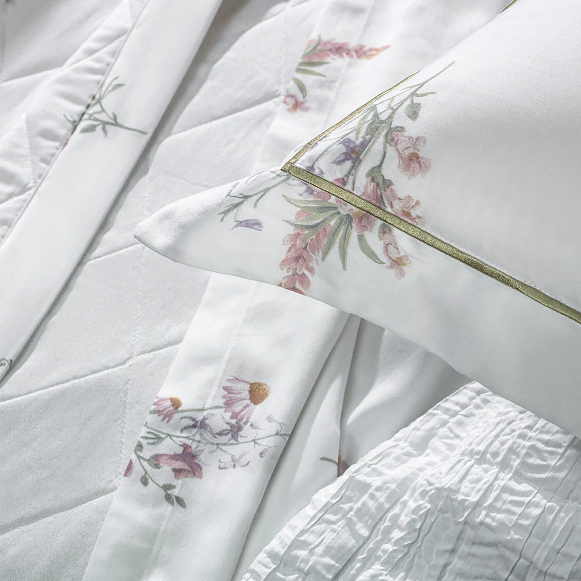 JUL25 KARSTEN CAMA ARABELLA DETALHE SOTTILE CASA1