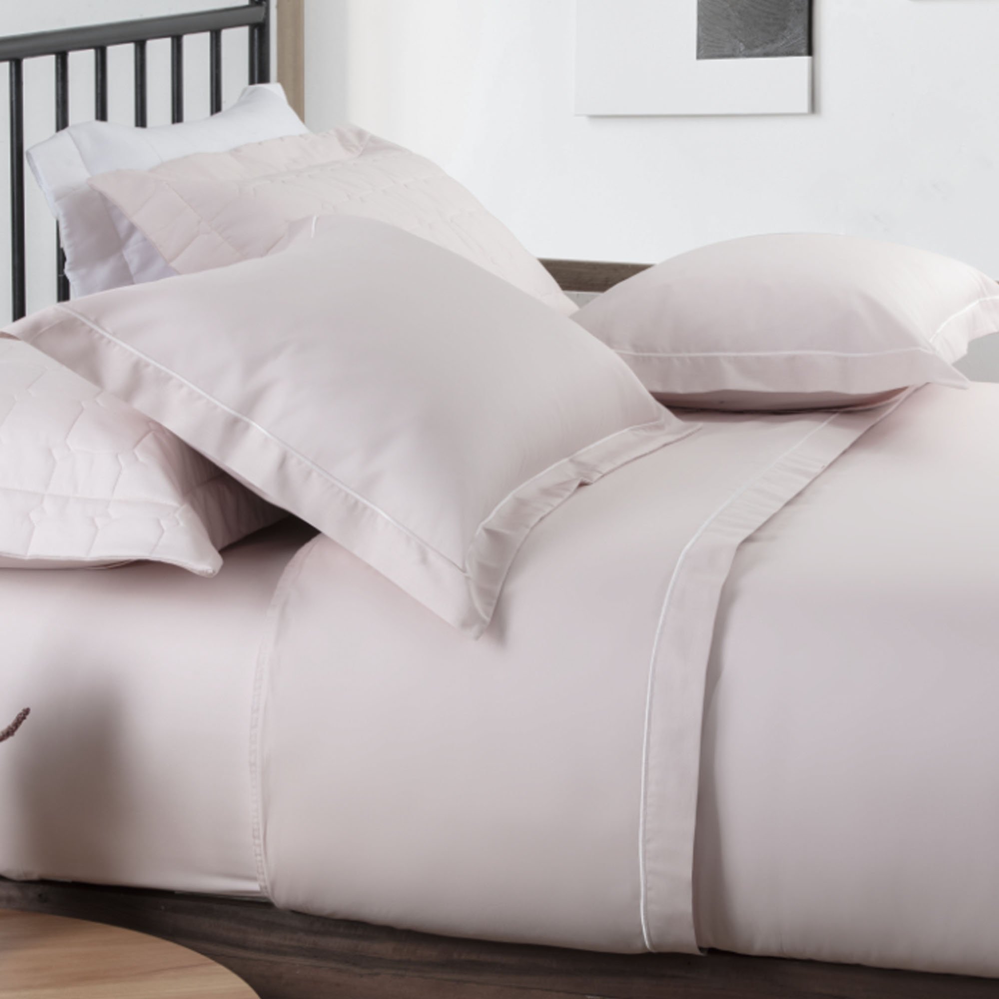 jg cama festone classico 5874 rose ambientada sottile casa