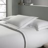 jg cama festone classico 5877 branco cinza ambientada sottile casa