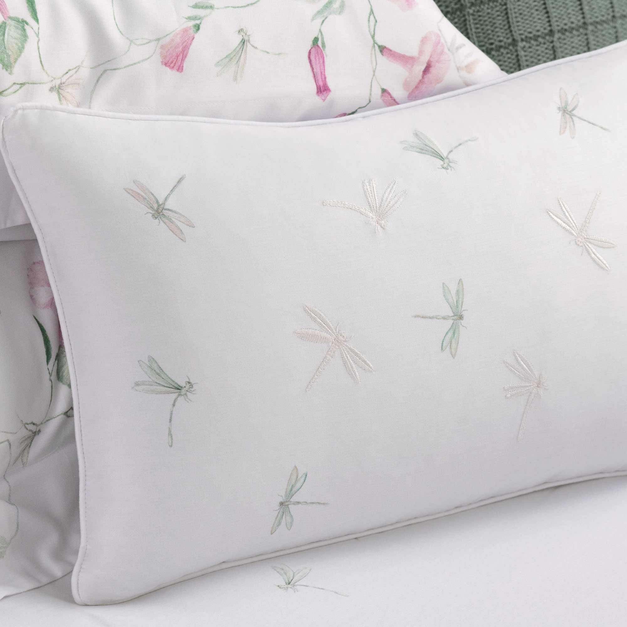trussardi cama petunia detalhe almofada sottile casa