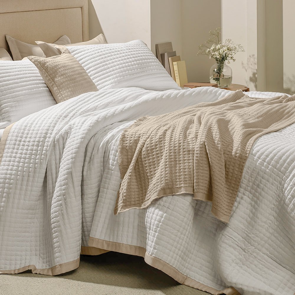 COLCHA KARSTEN CAMA AMARO AMBIENTADA SOTTILE CASA1